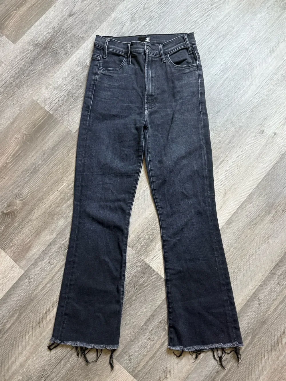 MOTHER The Hustler Ankle Fray Jeans Washed Black 27 Waist